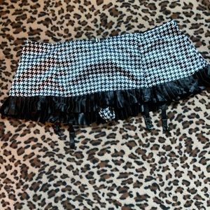 Garter belt panties pinup boudoir